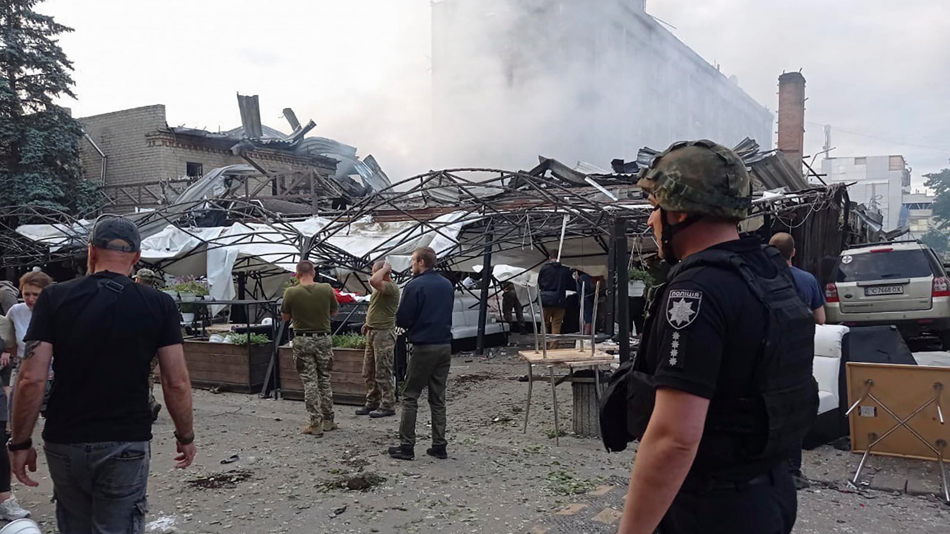Raid russo su un ristorante in Donbass. Mosca: "Colpiamo solo obiettivi militari"