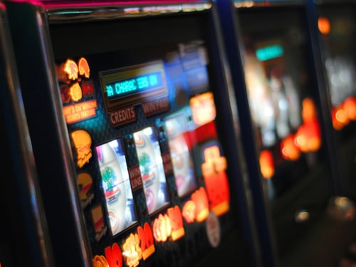 Gioco d'azzardo, i lombardi hanno perso 3,8 miliardi
