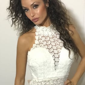 Raffaella Fico sexy su Instagram: gli scatto di lady Moggi 5