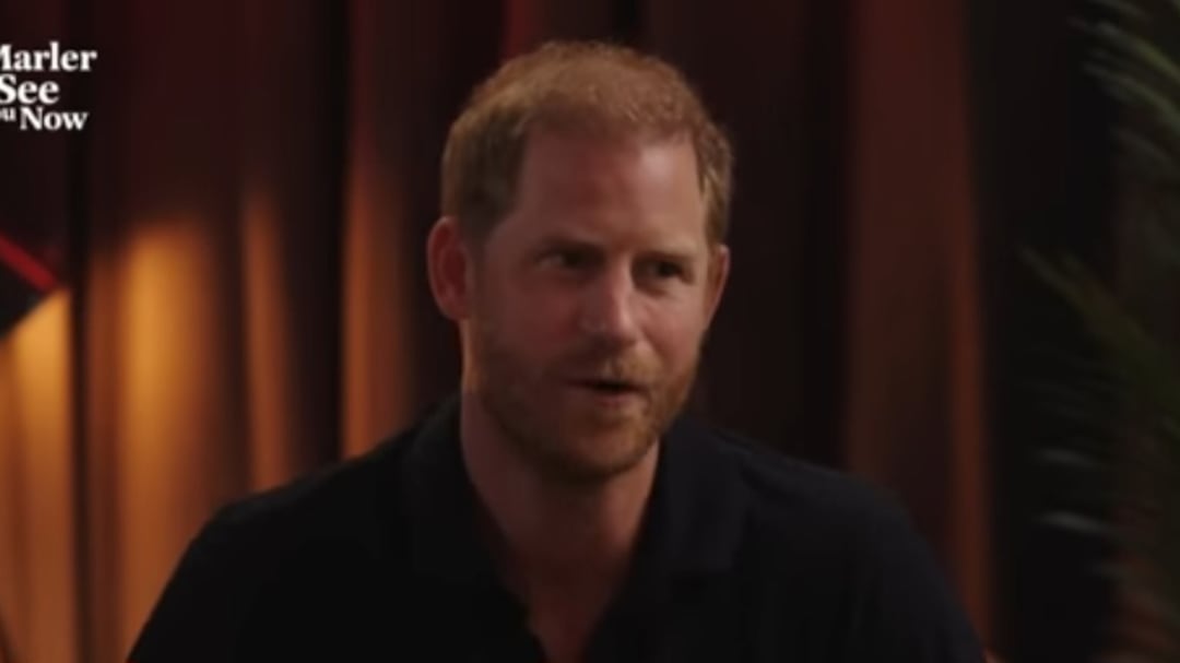 “Li abbraccio stretti”. La nuova intervista in cui Harry ricorda Lady Diana
