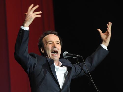 Benigni contro la manifestazione Pdl: "Militanti pagati sennò non andavano"