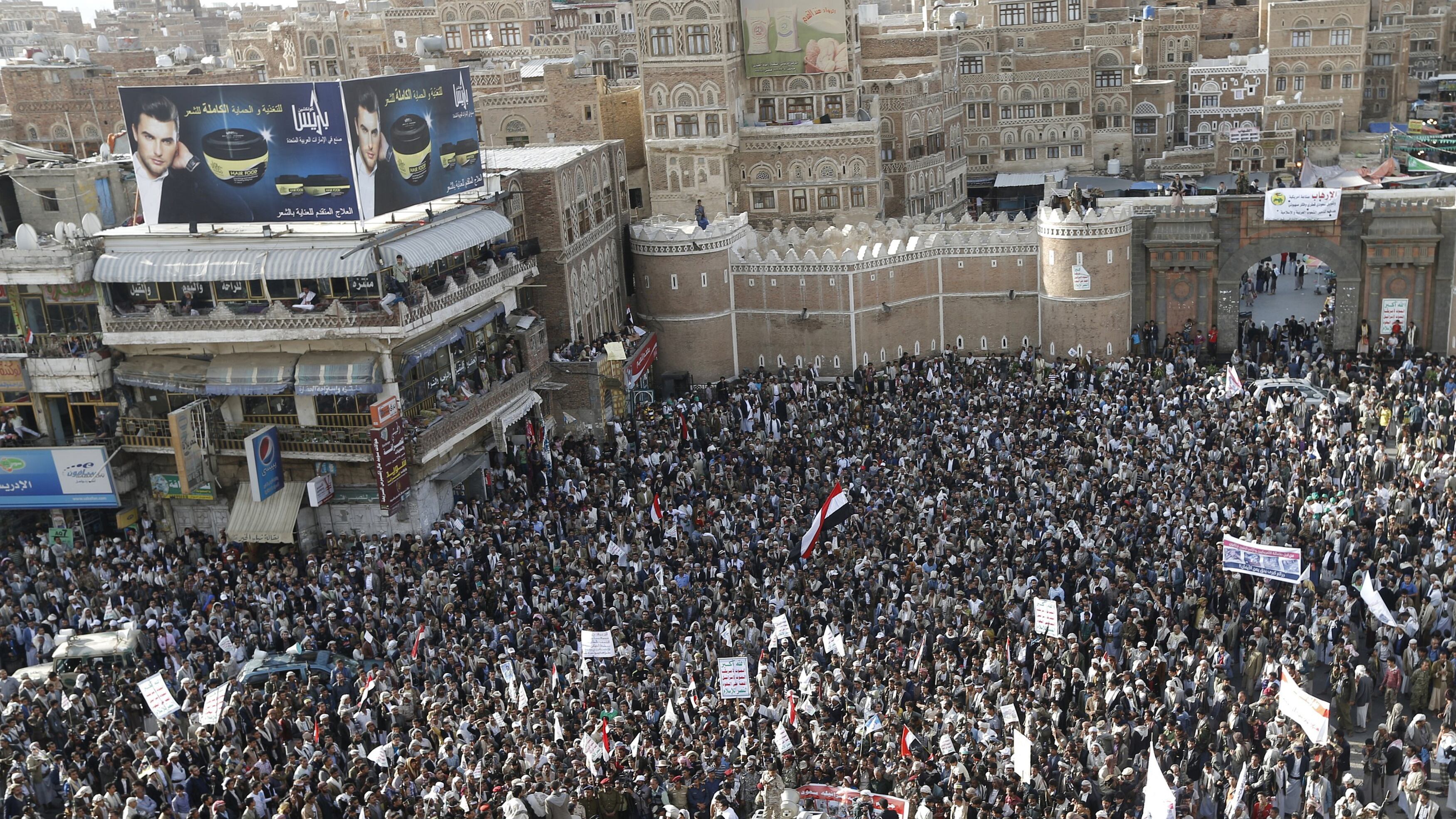 Yemen, al-Qaida assalta un carcere. Scontri nella roccaforte governativa