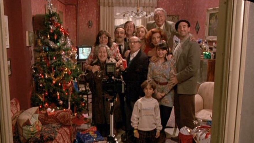 Siamo tutti un po' "Parenti Serpenti": quell'Italia riunita per il pranzo di Natale