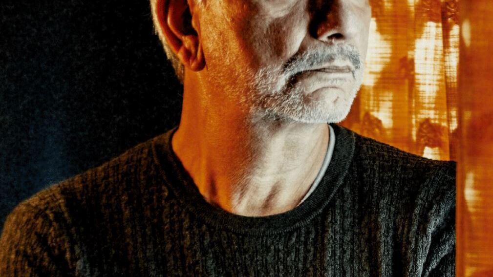 "Sovranisti, razzismo, pride". Nichi Vendola debutta a teatro come poeta