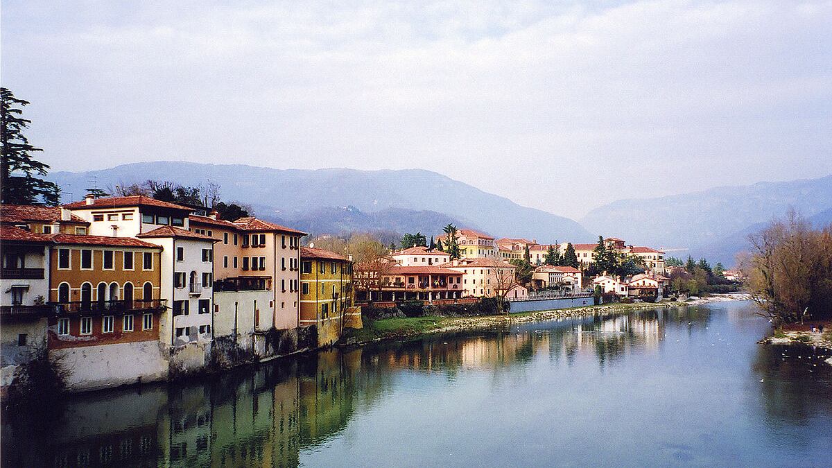 Ragazzino di 11 anni annega nel fiume Brenta per recuperare il pallone