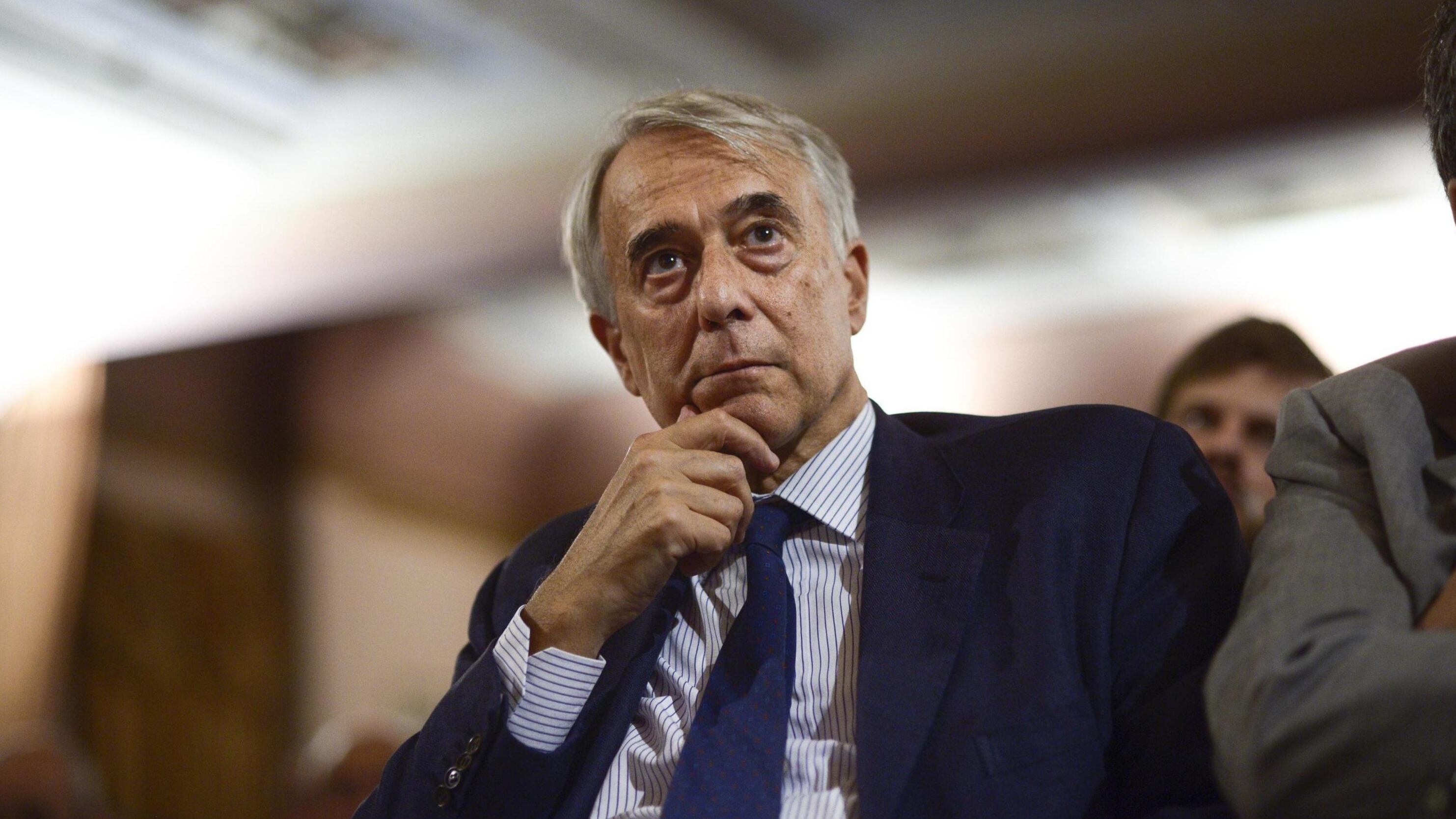 Pisapia si arrende a D&G «In Comune per chiarire»