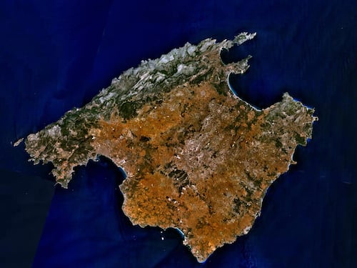 Scoppia il maxi focolaio sull’isola delle vacanze