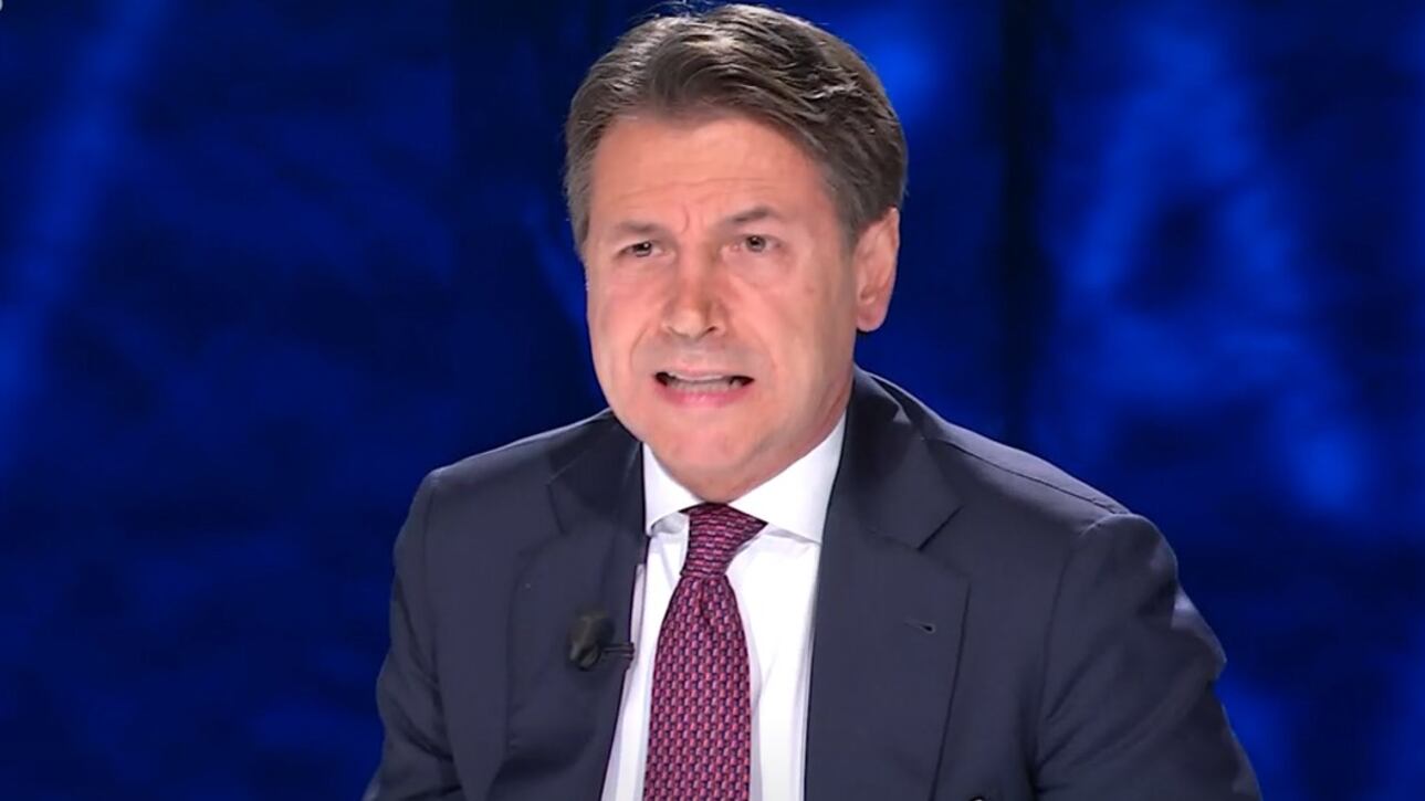 Gaffe e lapsus: la figuraccia di Conte in tv