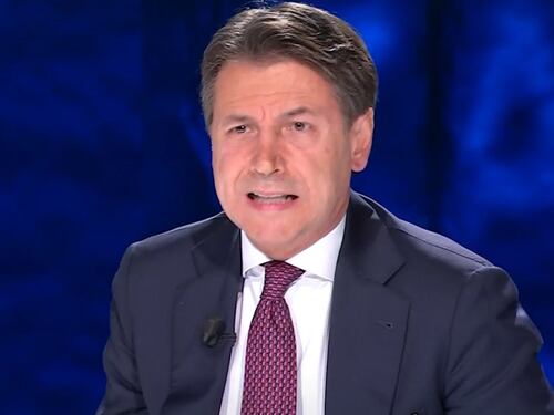 Gaffe e lapsus: la figuraccia di Conte in tv