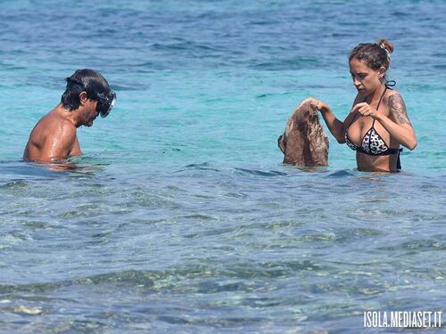 Isola dei Famosi 2017, i momenti sexy