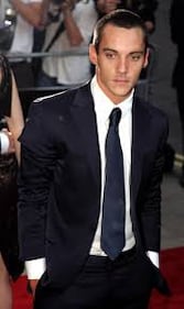 Jonathan Rhys-Meyers: rehab inutile, ancora vittima dell'alcool 4