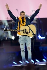Ariana Grande torna a Manchester contro il terrorismo 10