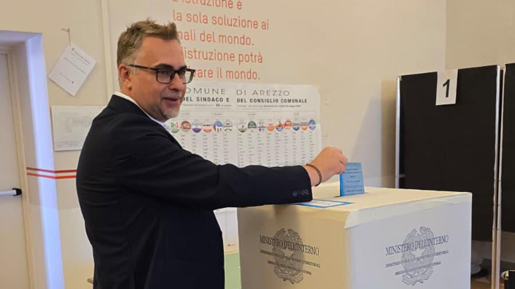 Ballottaggi, il centrodestra si conferma ad Arezzo: Marcello Comanducci è il nuovo sindaco