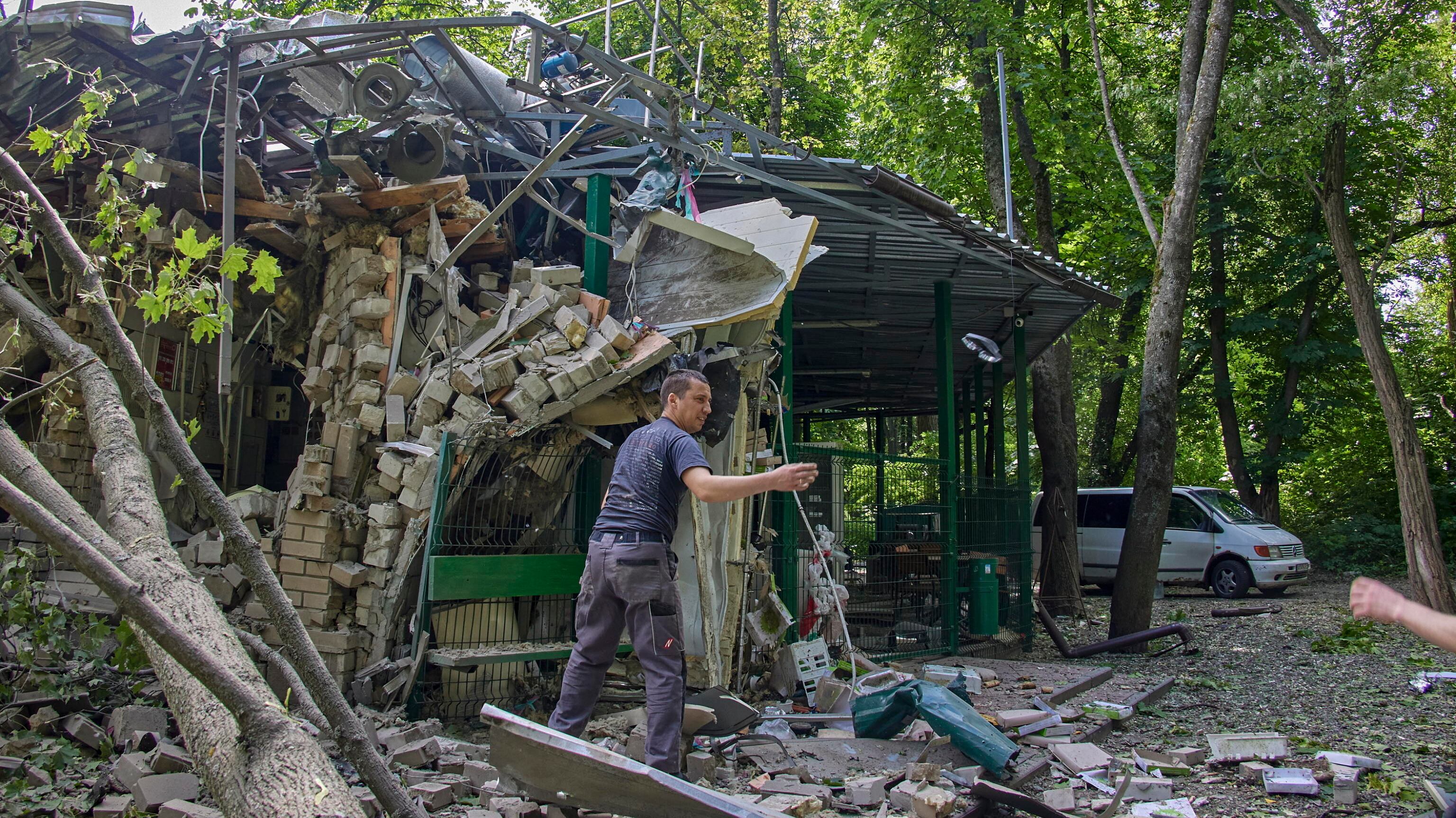 Ucraina, anche il rabbino capo di Mosca scappa dalla Russia: "Pressioni per sostenere il conflitto"