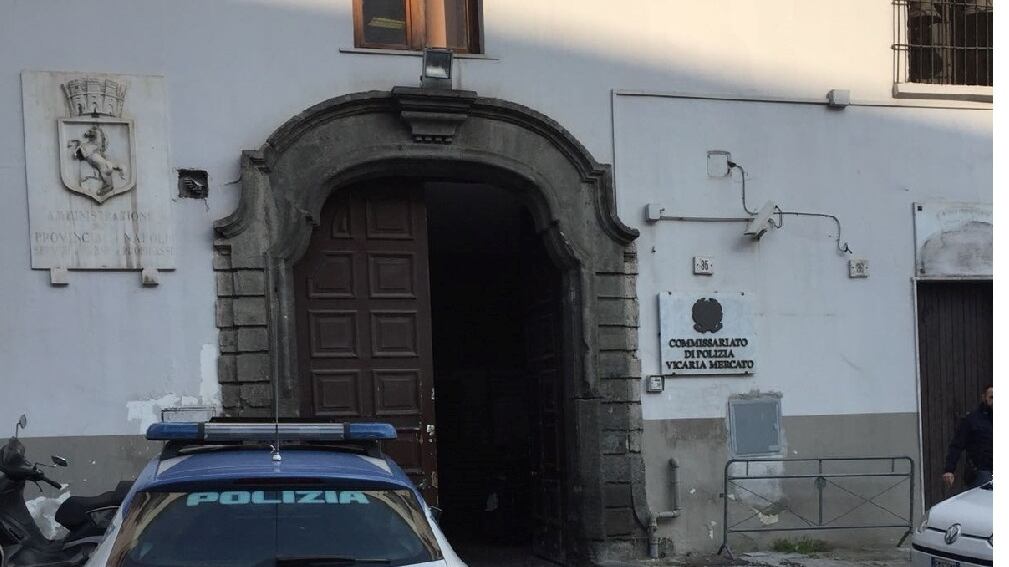 Pesta la fidanzata in strada, arrestato 24enne georgiano