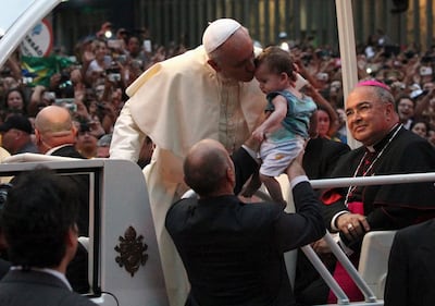 Il viaggio del papa e il bagno di folla 1