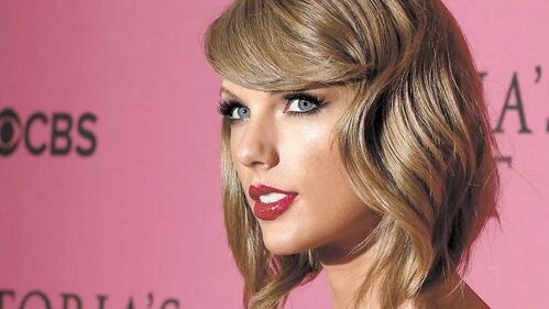 Taylor Swift con un tweet sbaraglia Apple 6