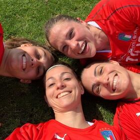 Laura Giuliani spopola sui social: gli scatti del portiere della Juventus femminile 9