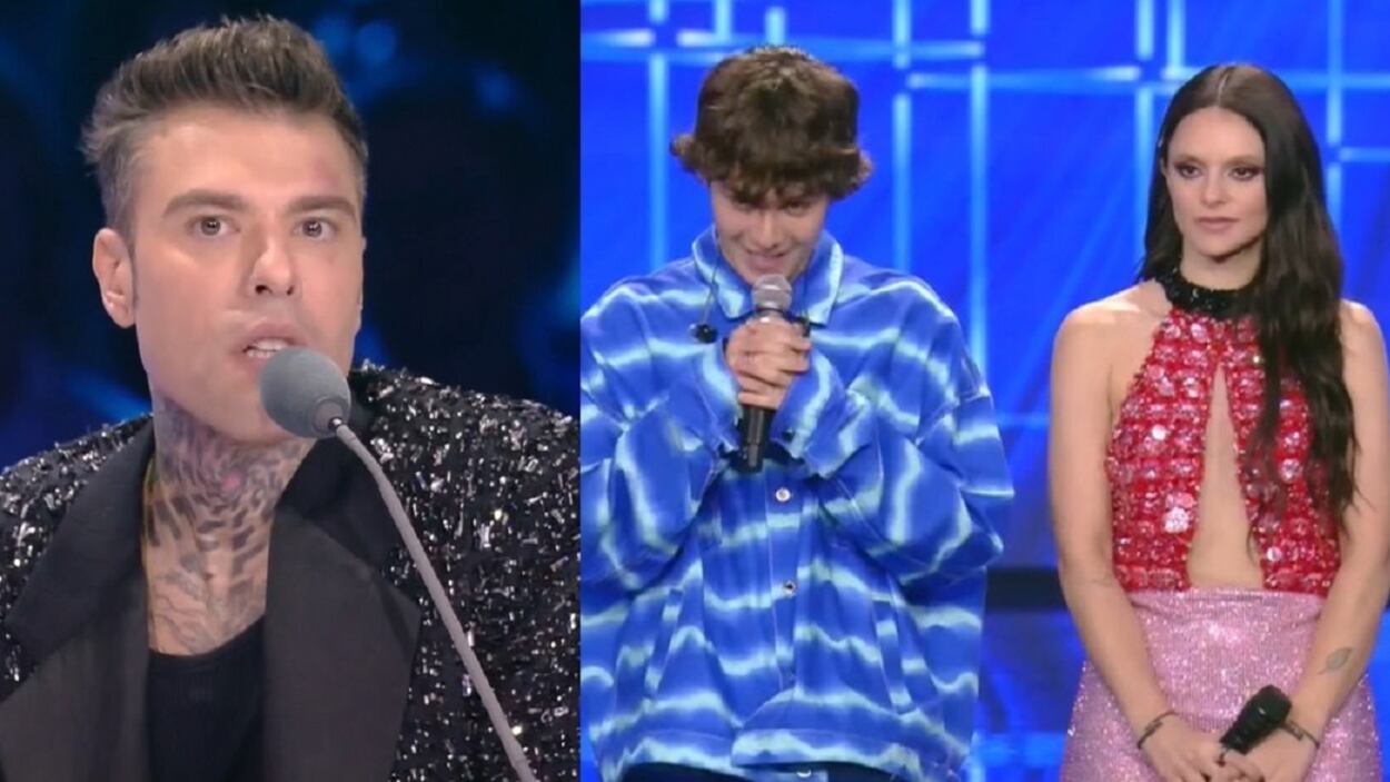 "Un applauso agli autori che hanno scelto l'11 per Settembre". La battuta di Fedez gela lo studio di X Factor