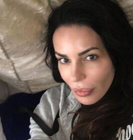 Nina Moric sexy in palestra 17