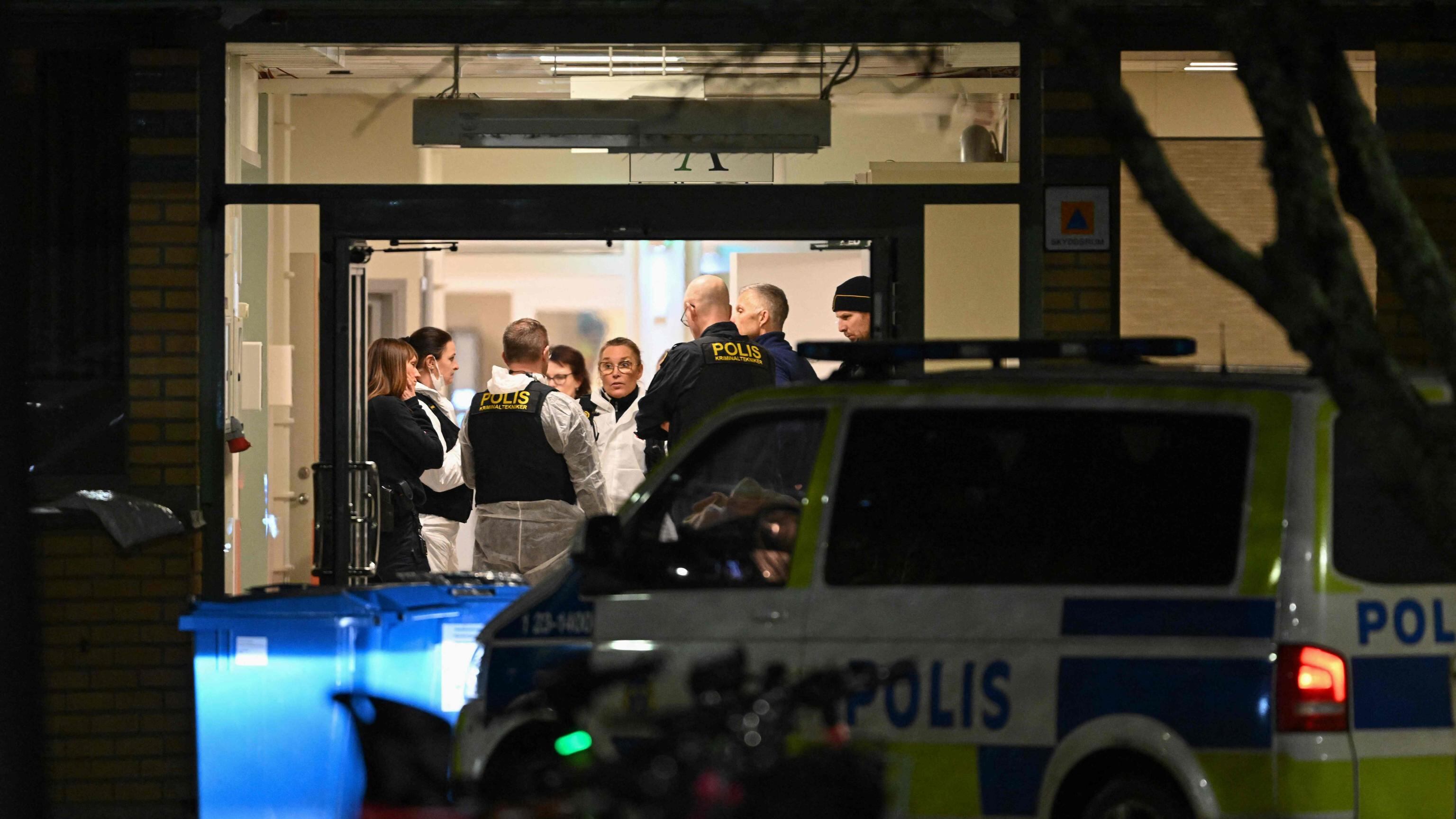 Svezia choc: spari e strage nel campus