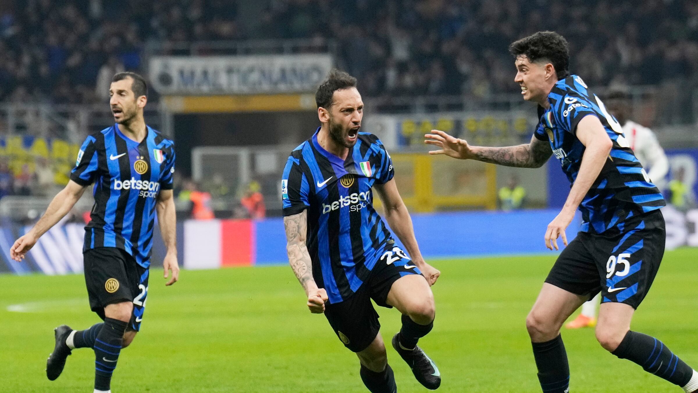 Lotta scudetto: che succede se Inter, Napoli e Atalanta finiscono a pari punti?