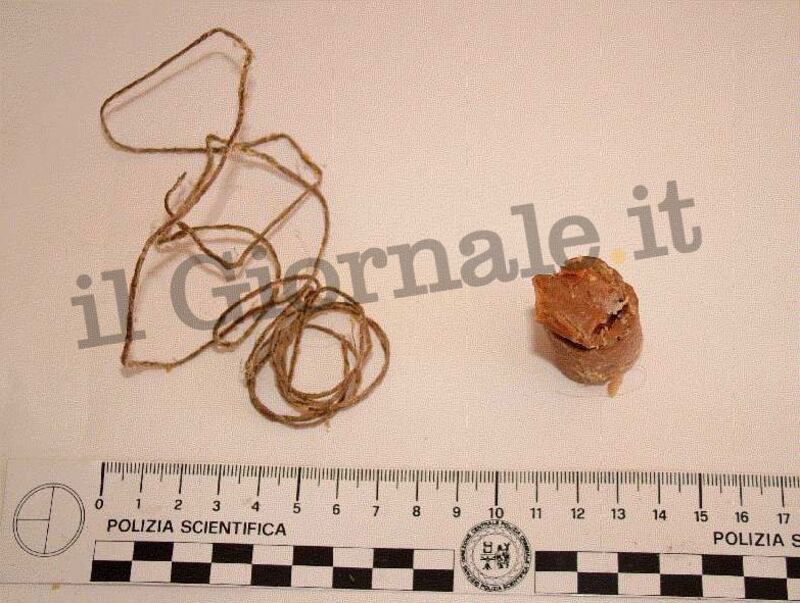 Ecco le bombe artigianali trovate dagli artificieri in Italia 11