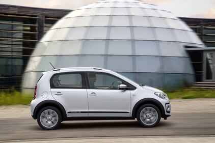 Volkswagen Cross UP! 12