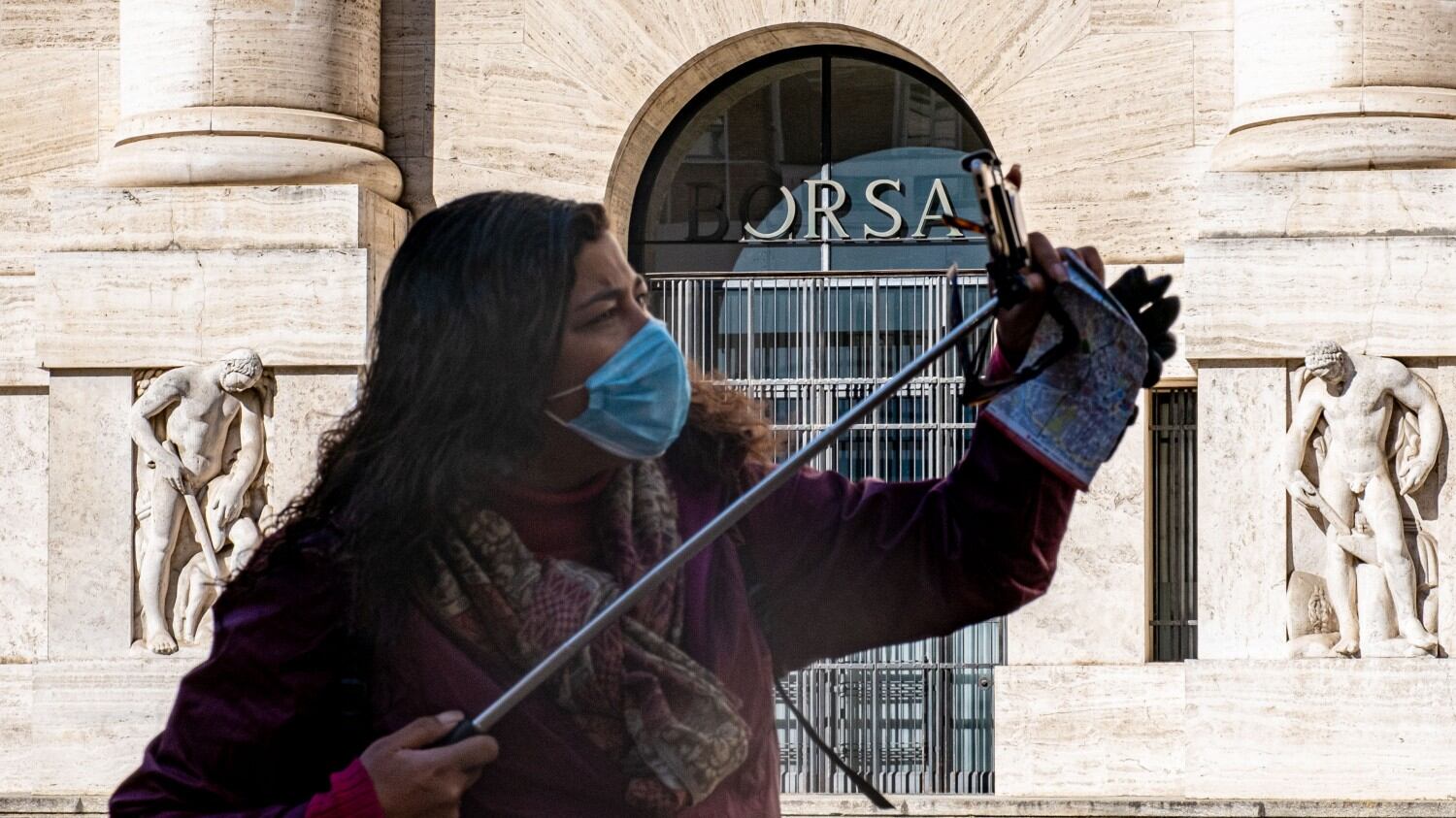 Pochi e senza mezzi, sos dei medici di base: "Non abbiamo neppure le mascherine"