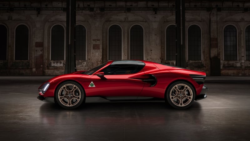 Alfa Romeo 33 Stradale, guarda le immagini 10