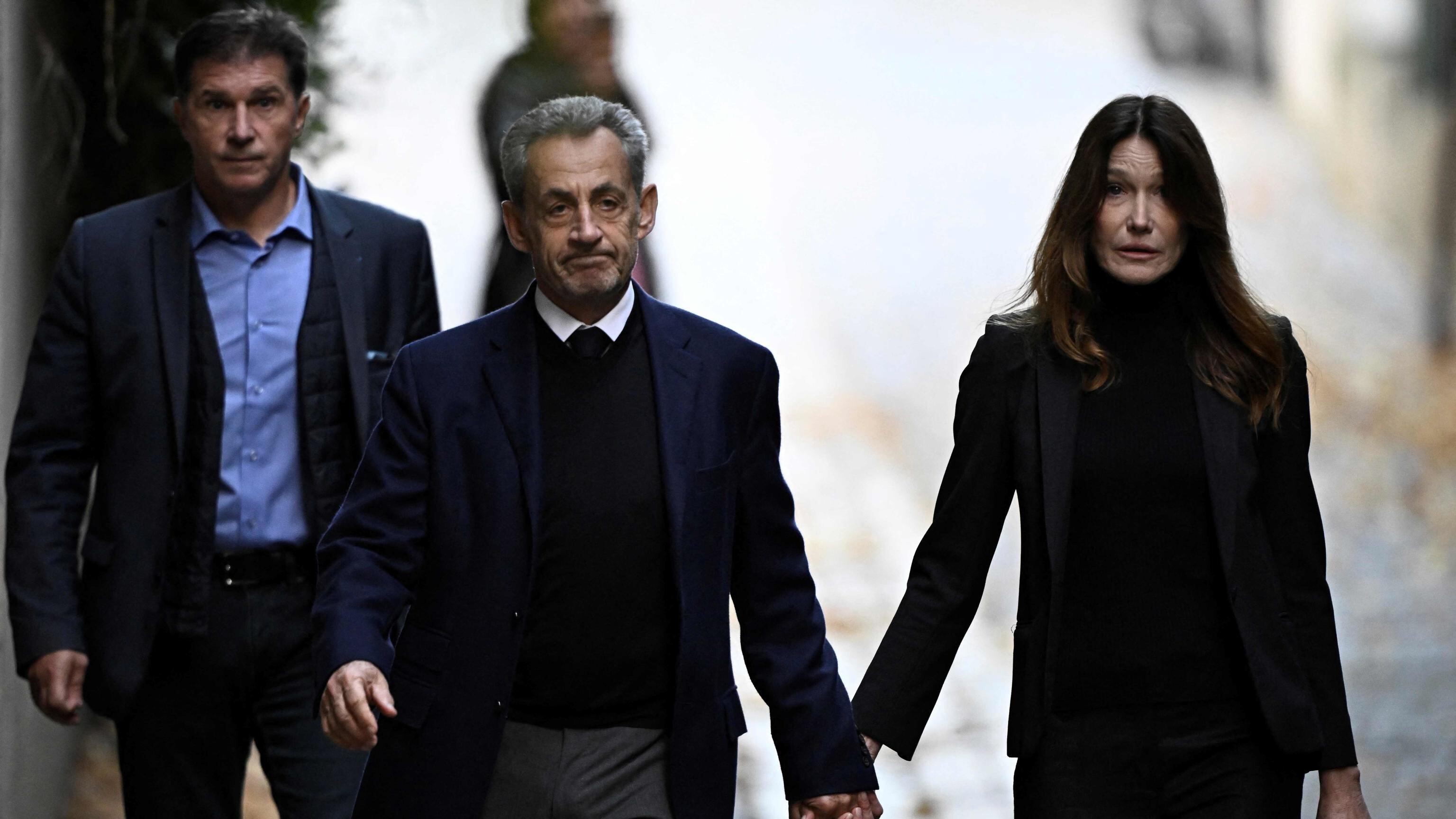 Nuova tegola su Sarkozy: condannato dalla Cassazione a un anno con sei mesi di carcere