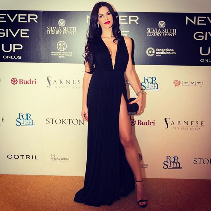 Erjona Sulejmani hot sui social: gli scatti sexy dell'ex di Dzemaili 1
