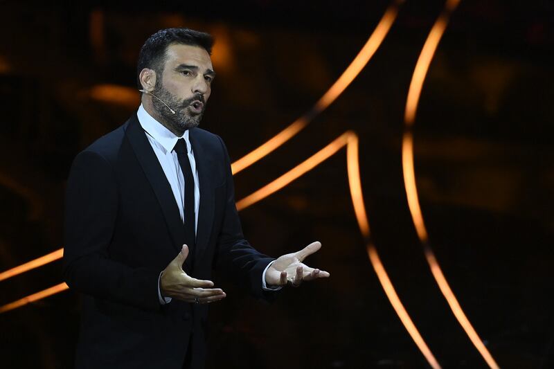Sanremo 2024: ecco il look della terza serata del Festival di conduttore, co-conduttrice e ospiti 15