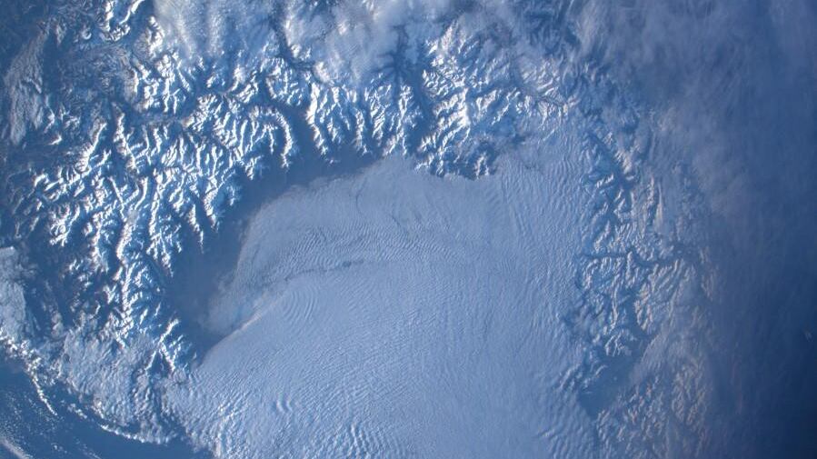 La neve vista dallo spazio: Parmitano saluta l'inverno