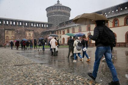 Anche Milano questa mattina si è svegliata sotto la neve 7