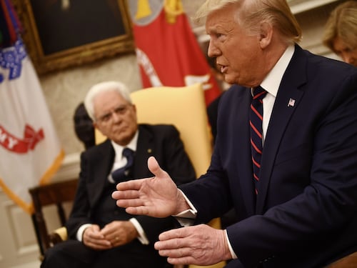Gaffe di Trump con Mattarella? Tutto falso, ecco perché