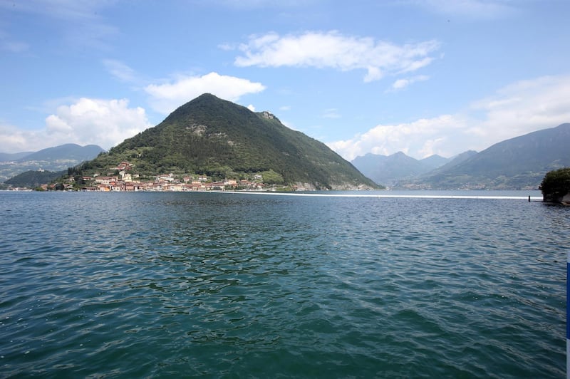 "The floating piers", la passerella di Christo 10