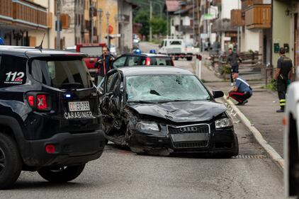 Famiglia travolta da un'auto a Santo Stefano di Cadore: 3 morti 7