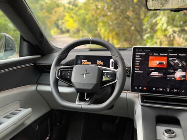 Polestar 4: guarda la gallery del nuovo crossover elettrico senza lunotto 4