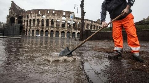 Da siccità ad alluvione Un'ora di temporale e cambia l'emergenza
