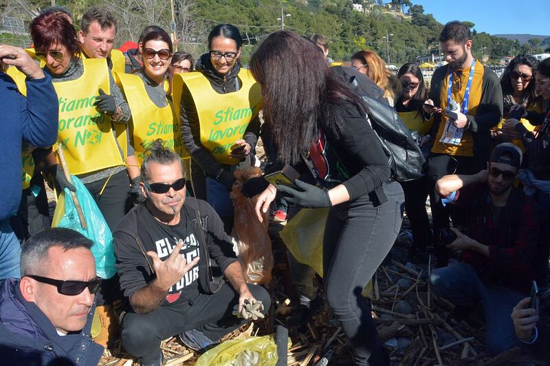 Piero Pelù a Sanremo inaugura il Clean Beach Tour 6