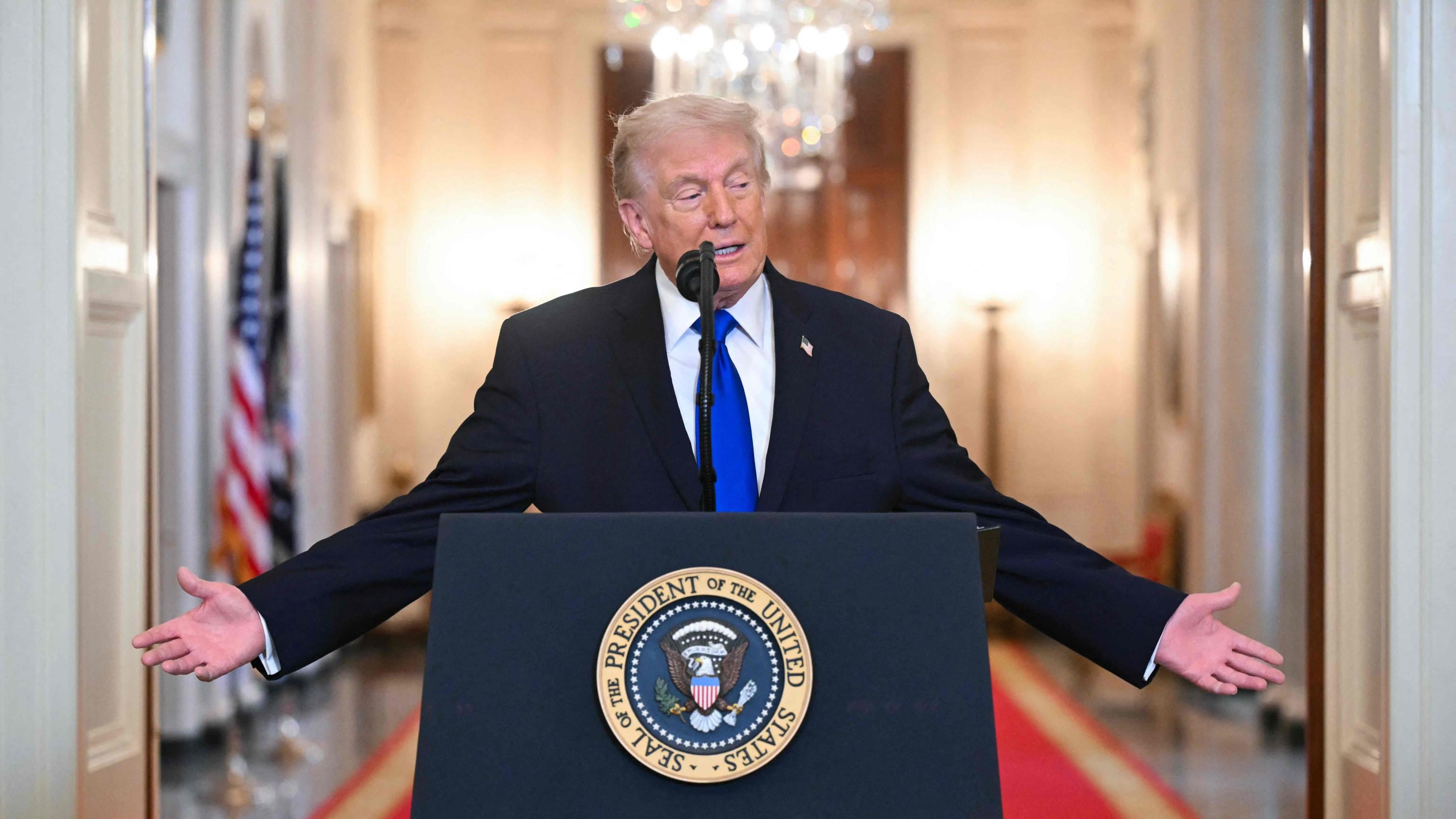 Orgoglio Donald e toni soft. Show sul sogno americano. "Ma Teheran può colpirci"