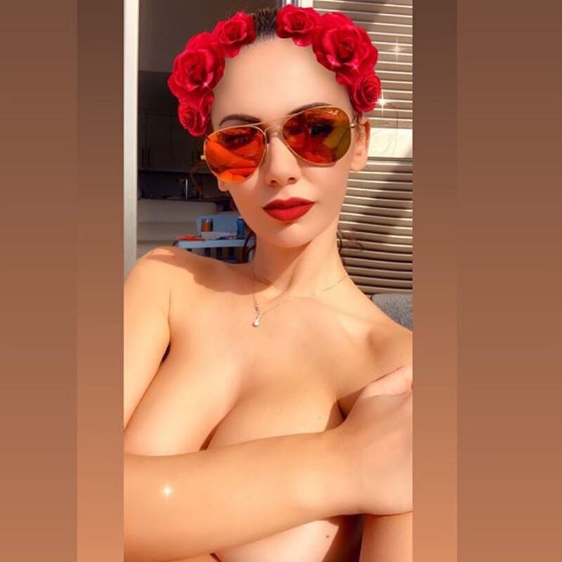 Erjona Sulejmani mozzafiato su Instagram: gli scatti dell'ex di Dzmaili 2