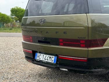 Hyundai Santa Fe 2026: guarda tutte le foto 10