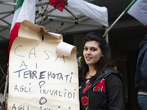 Casal Bruciato, così una famiglia italiana ha occupato l'alloggio dei rom