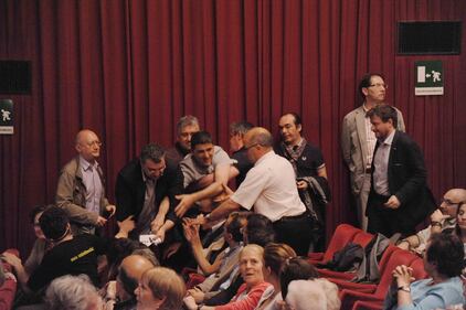 Camusso contestata a Milano 9