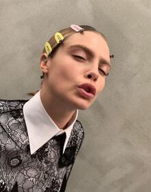 Cara Delevingne hot alla Paris Fashion Week 1