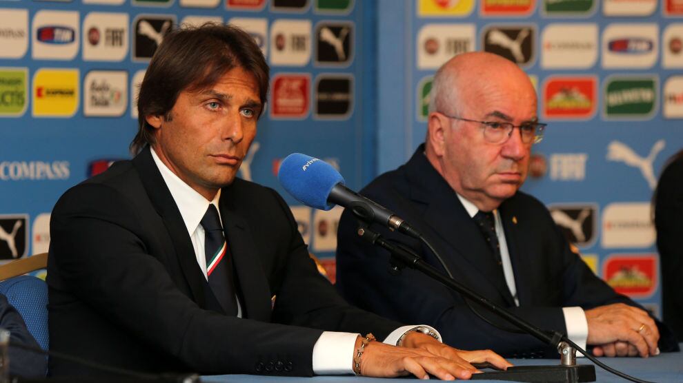 Tavecchio, Arcigay: "Abbandoni i suoi incarichi"