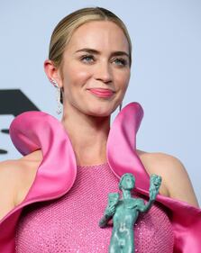 Emily Blunt e il vagina dress ai Sag Awards, foto 3