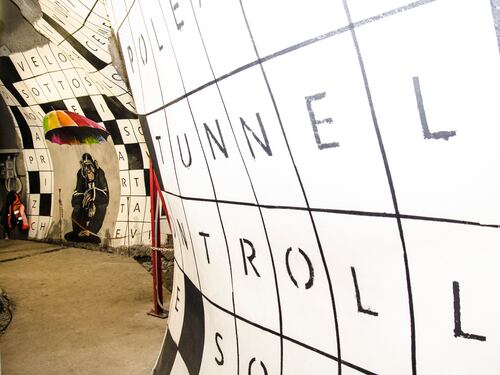 La street art s'infila nel tunnel della Tav (tra le polemiche)